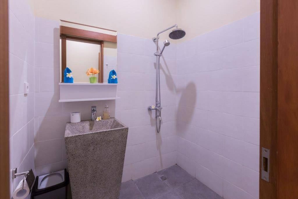 Villa Hitam Putih Legian Bali Seminyak Exteriör bild